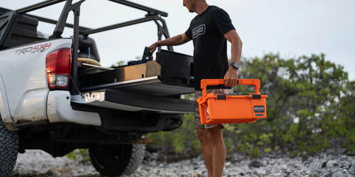 Decked First Aid Sixer